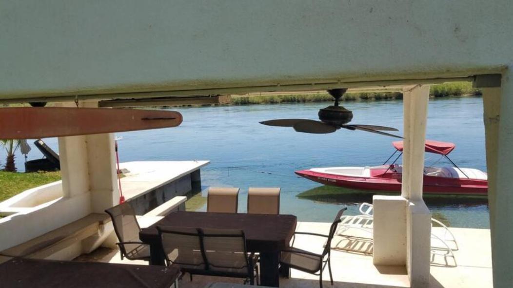 Magnificent Big River Home With Beautiful Views Паркър Екстериор снимка
